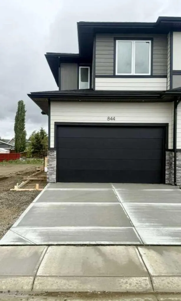 844 Beckner Street Carstairs AB T0M 0N0