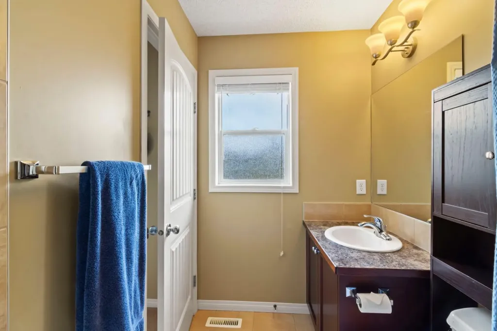 303 Railway Point SE Langdon AB T0J 1X1