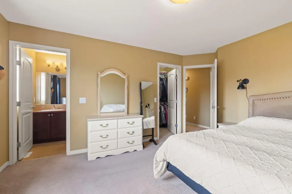 303 Railway Point SE Langdon AB T0J 1X1