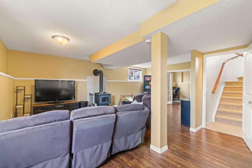 303 Railway Point SE Langdon AB T0J 1X1