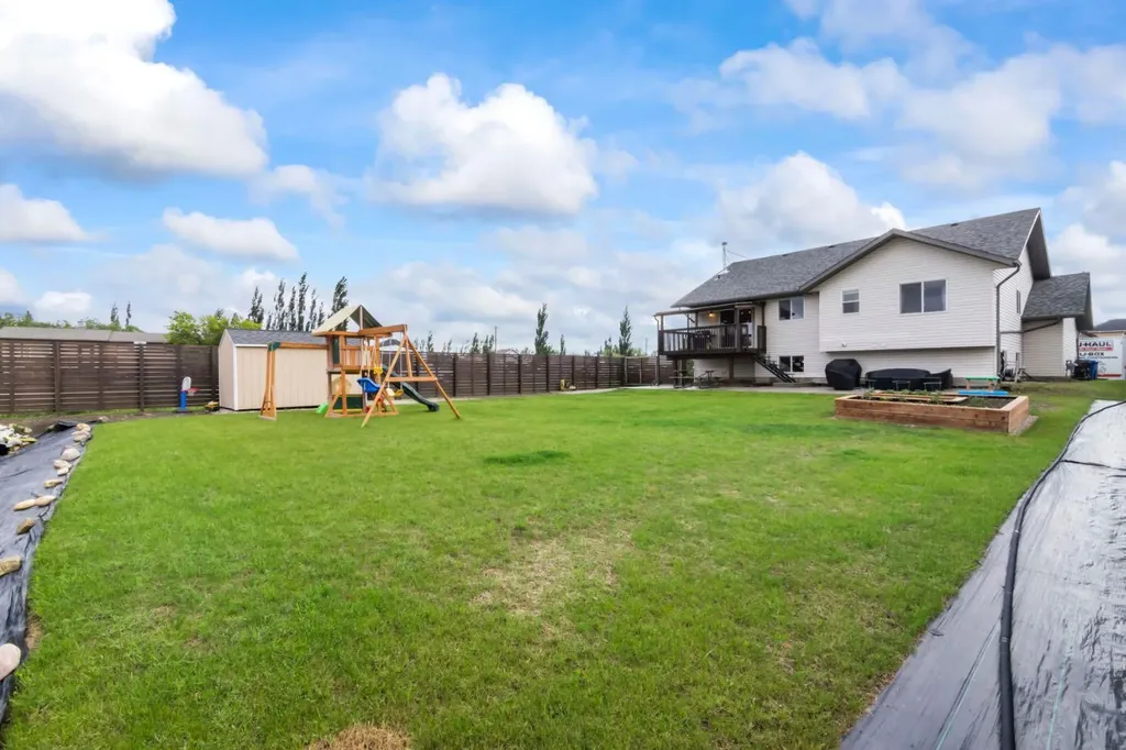 303 Railway Point SE Langdon AB T0J 1X1