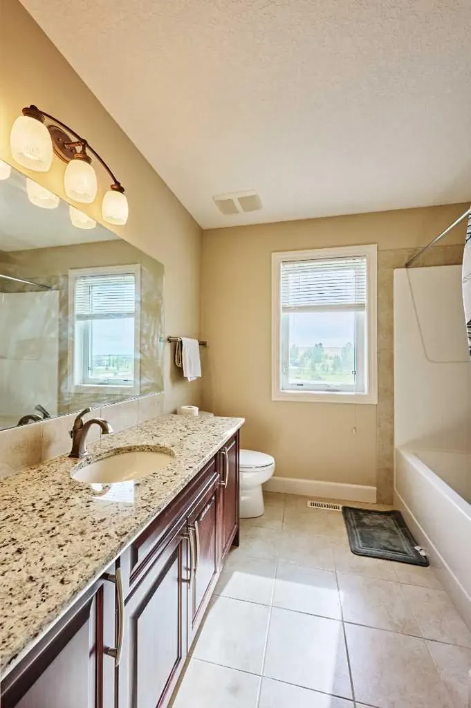 85052 169 Avenue W Rural Foothills County AB T1S0Z8