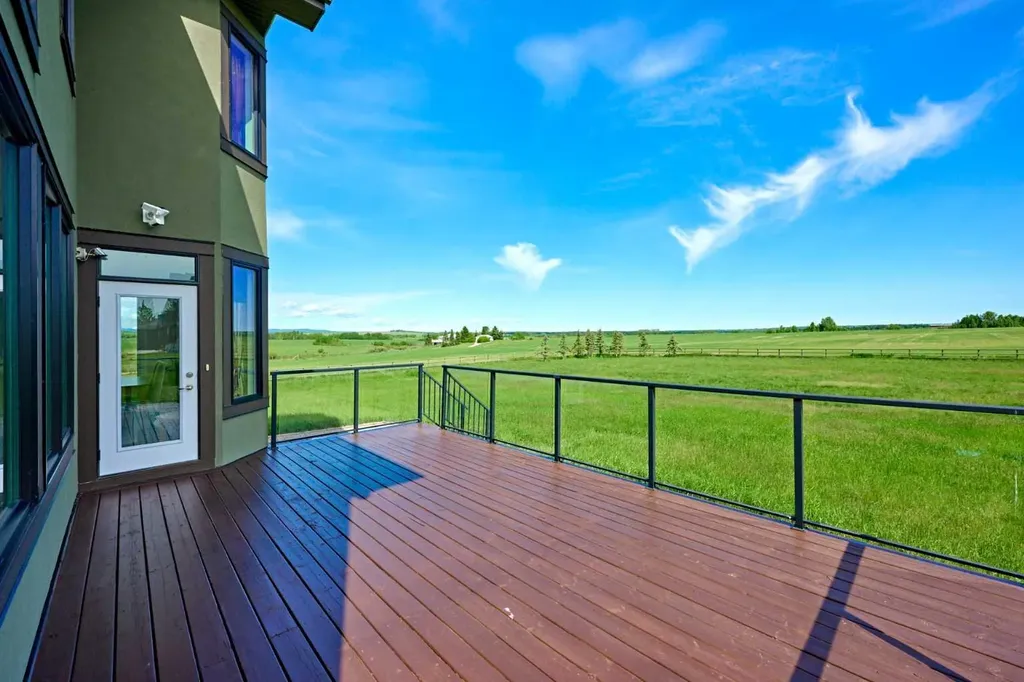 85052 169 Avenue W Rural Foothills County AB T1S0Z8