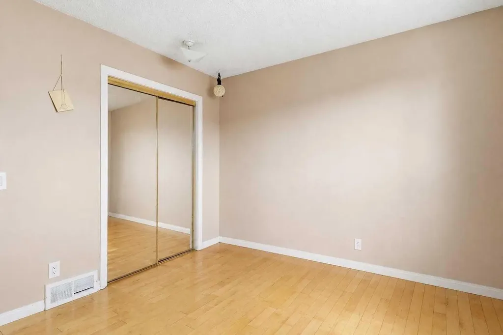 85 Abergale Close NE Calgary AB T2A 6J2