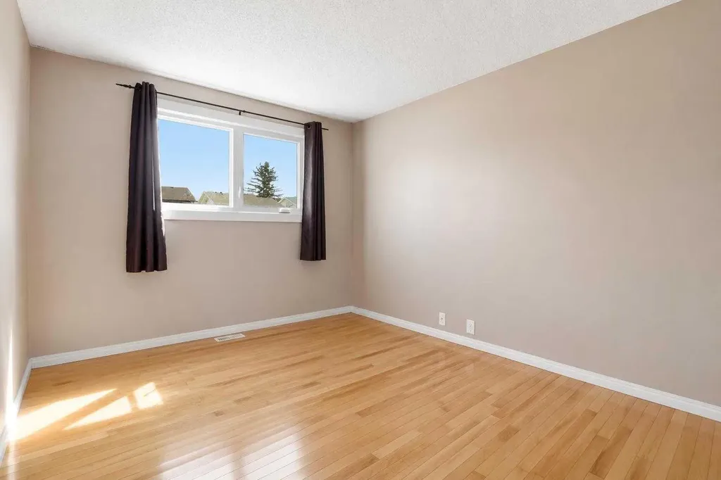 85 Abergale Close NE Calgary AB T2A 6J2