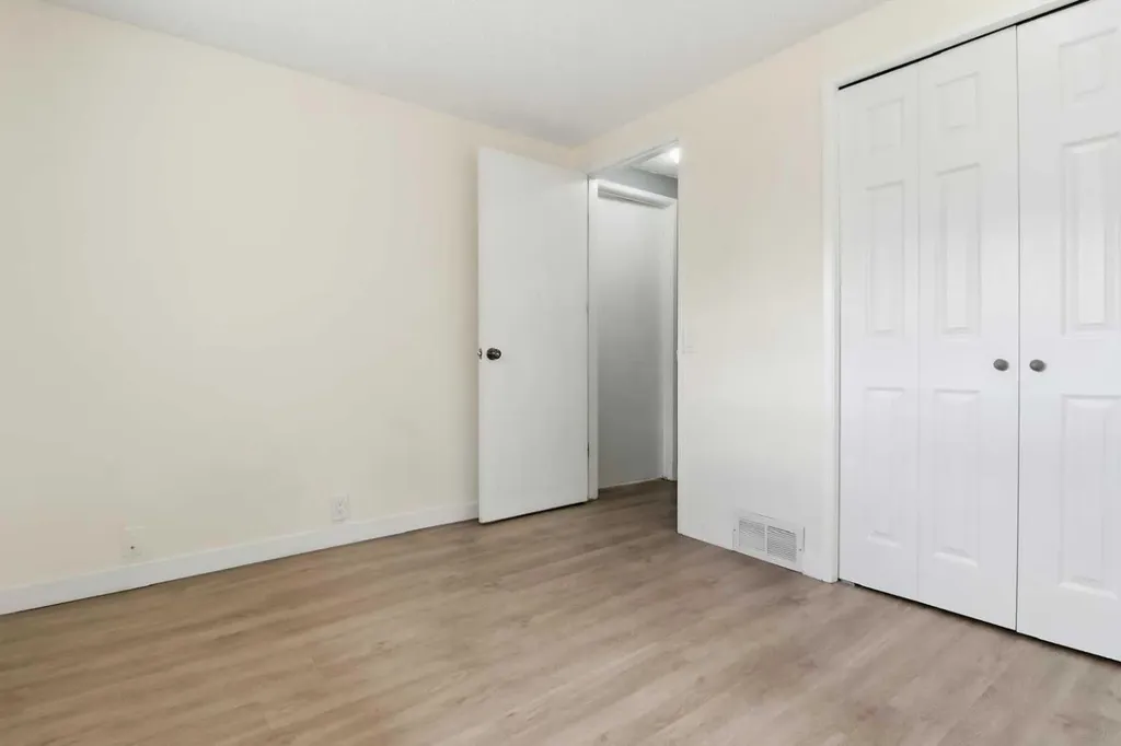 85 Abergale Close NE Calgary AB T2A 6J2