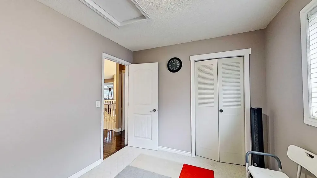 109 Edgebrook Gardens NW Calgary AB T3A 4Z8