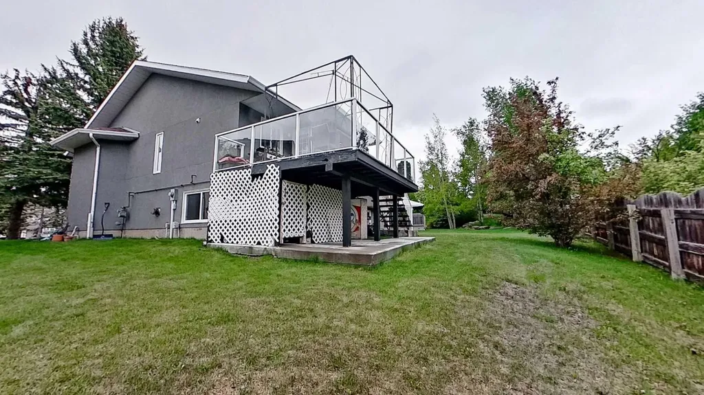 109 Edgebrook Gardens NW Calgary AB T3A 4Z8