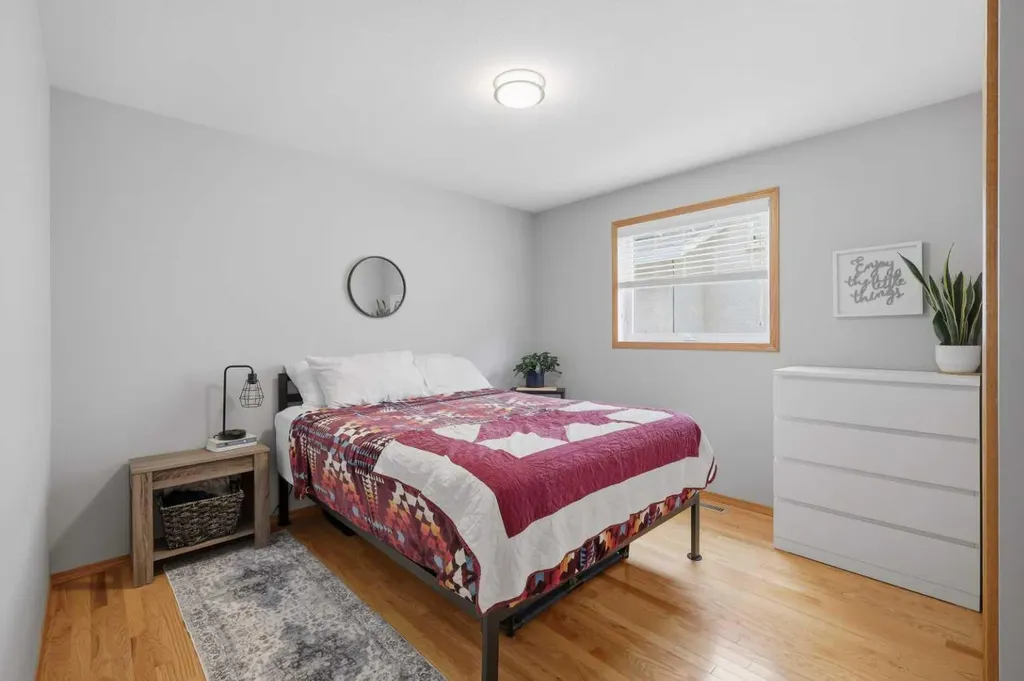 126 Logan Close Red Deer AB T4R 2n9