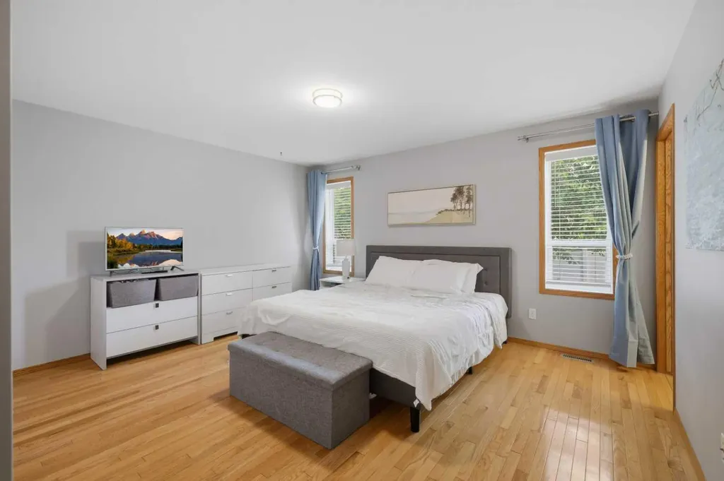126 Logan Close Red Deer AB T4R 2n9