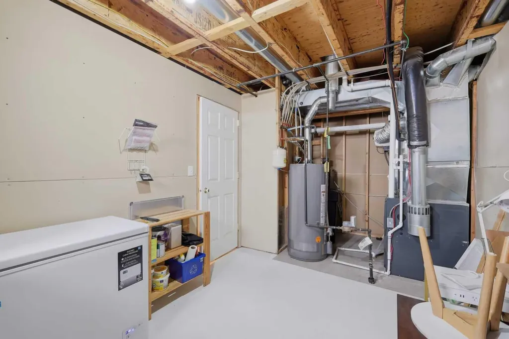 126 Logan Close Red Deer AB T4R 2n9