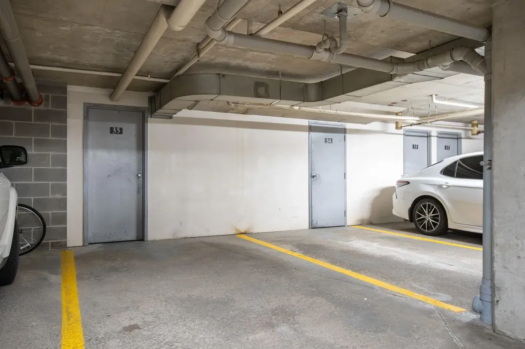 70 Panamount Drive NW Calgary AB T3K 5Z1