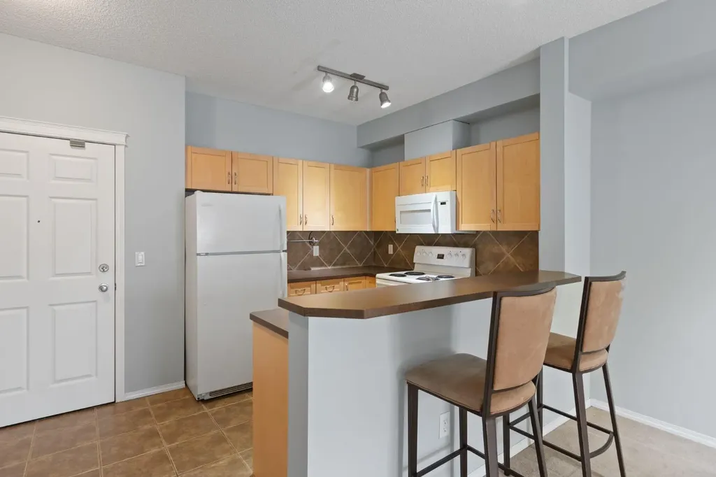 70 Panamount Drive NW Calgary AB T3K 5Z1