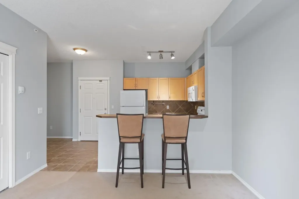 70 Panamount Drive NW Calgary AB T3K 5Z1