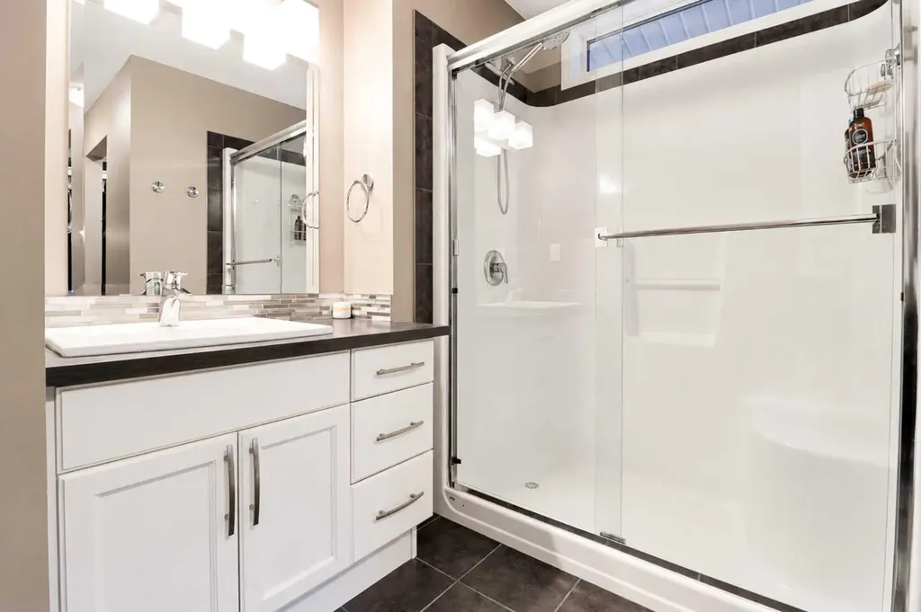 10203 93 Avenue Sexsmith AB T0H 3C0