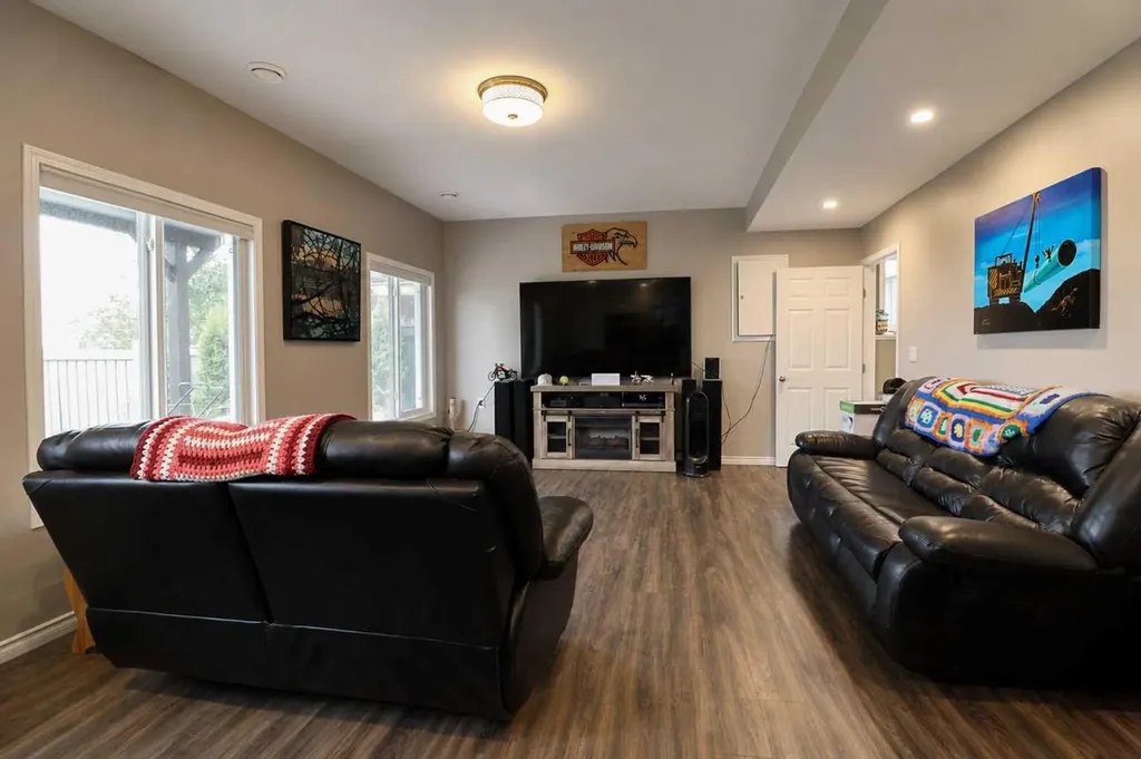 10203 93 Avenue Sexsmith AB T0H 3C0