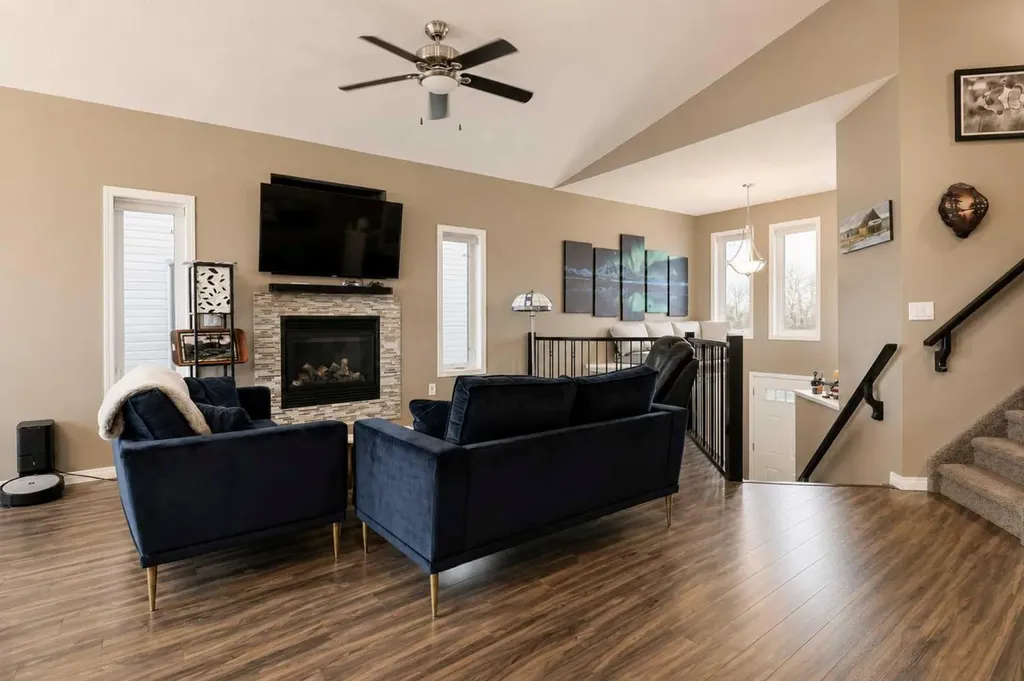 10203 93 Avenue Sexsmith AB T0H 3C0