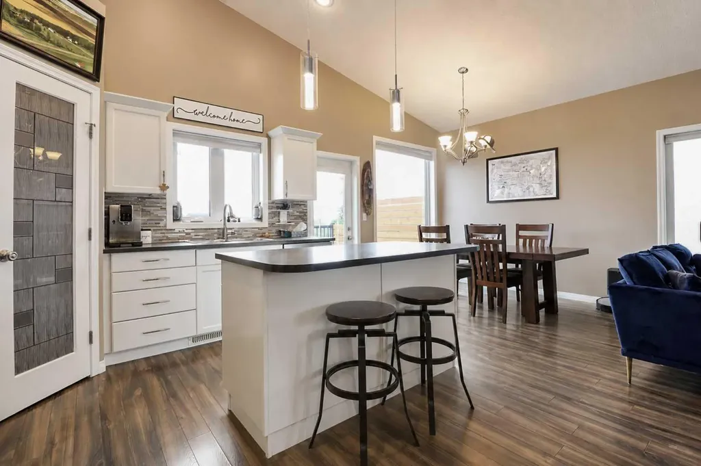 10203 93 Avenue Sexsmith AB T0H 3C0