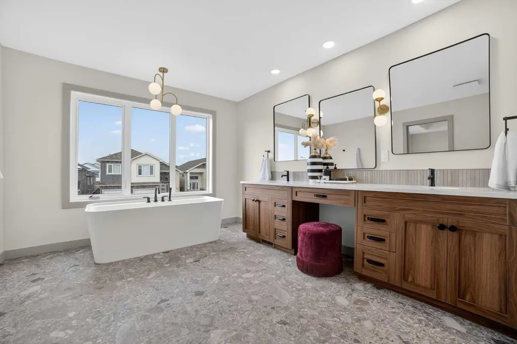 680 Sixmile Crescent S Lethbridge AB T1K8G3