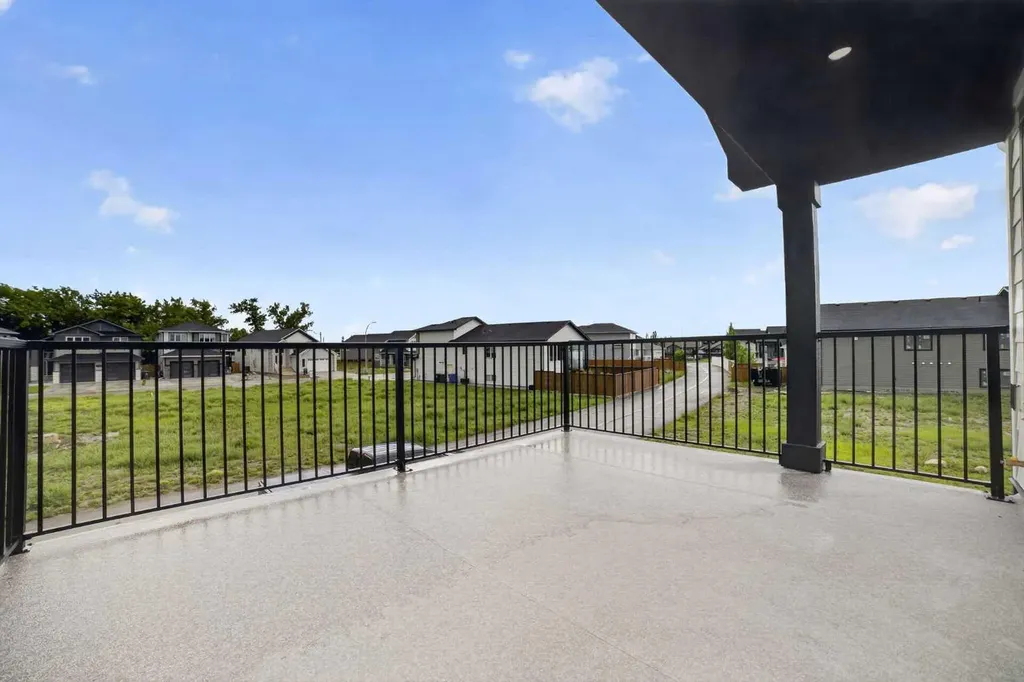 680 Sixmile Crescent S Lethbridge AB T1K8G3