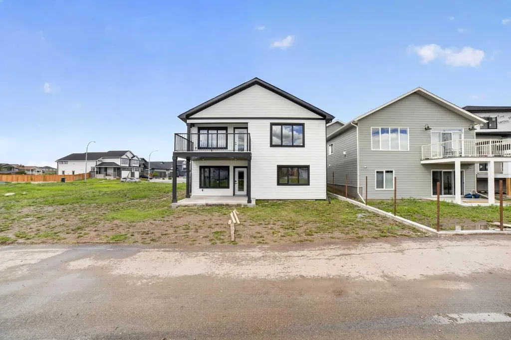 680 Sixmile Crescent S Lethbridge AB T1K8G3