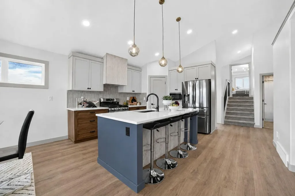 680 Sixmile Crescent S Lethbridge AB T1K8G3