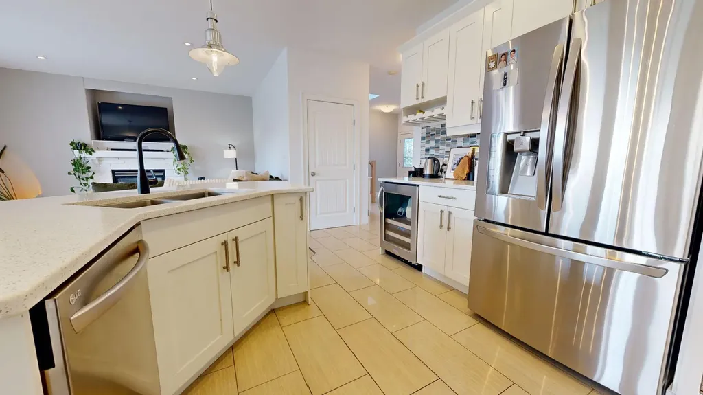 7438 91 Street Grande Prairie AB T8X 0J1