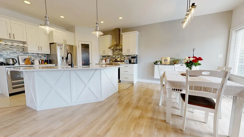 7438 91 Street Grande Prairie AB T8X 0J1