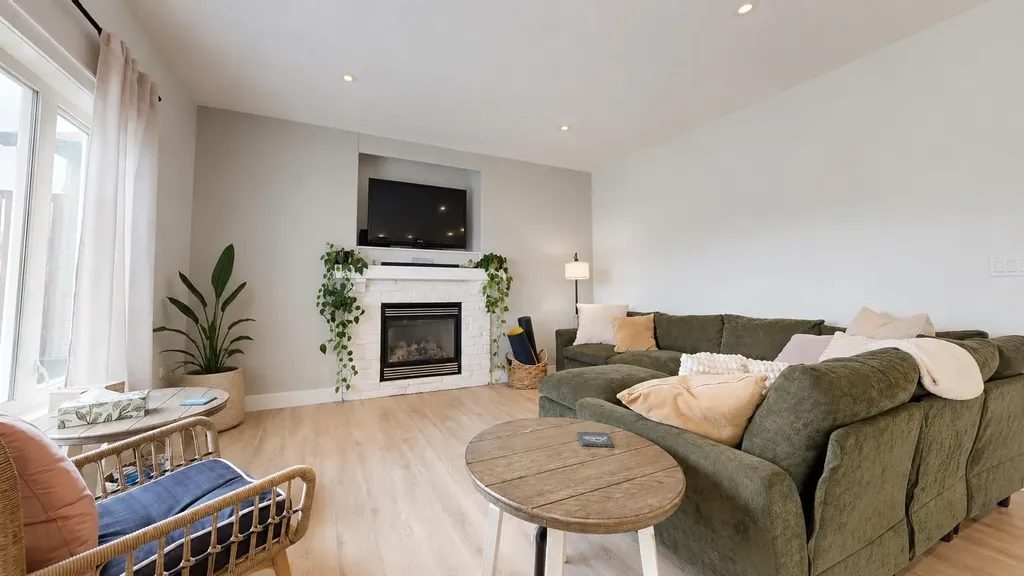 7438 91 Street Grande Prairie AB T8X 0J1