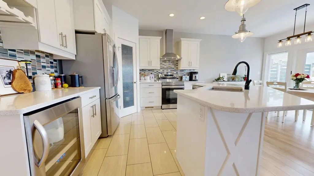 7438 91 Street Grande Prairie AB T8X 0J1