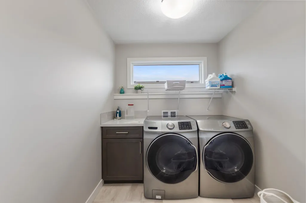 265 Sandpiper Boulevard Chestermere AB T1X 0Y4