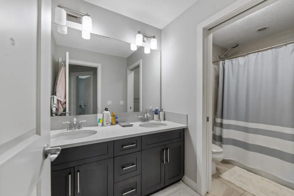 265 Sandpiper Boulevard Chestermere AB T1X 0Y4