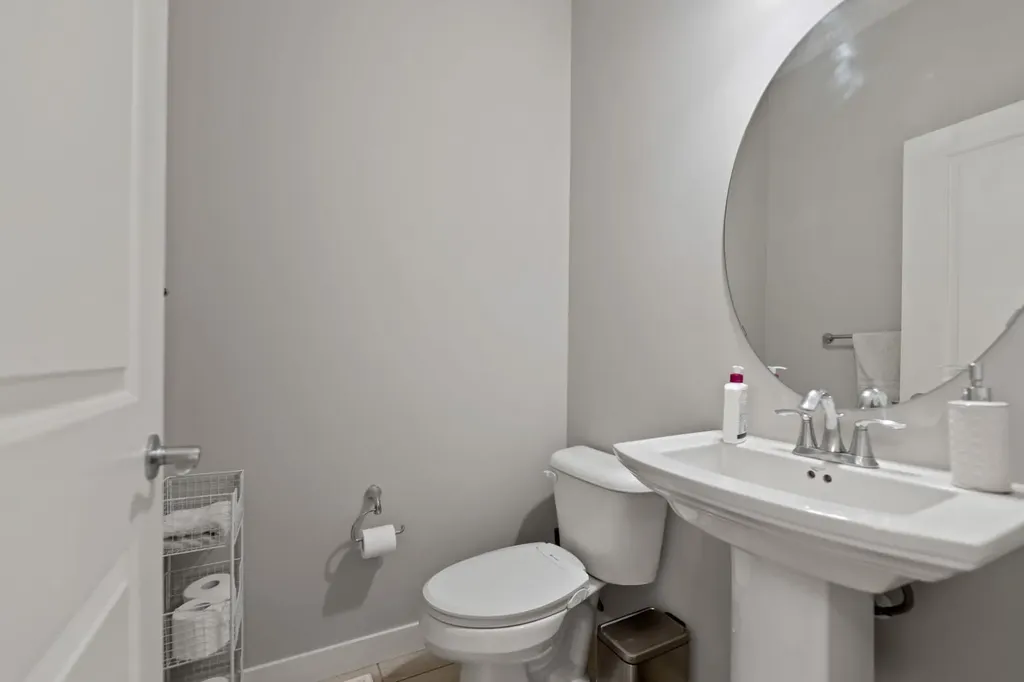 265 Sandpiper Boulevard Chestermere AB T1X 0Y4