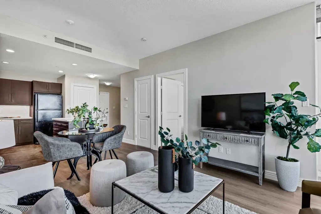 55 Spruce Place SW Calgary AB T3C3X5