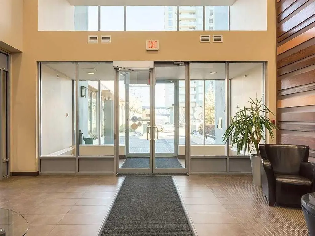 55 Spruce Place SW Calgary AB T3C3X5