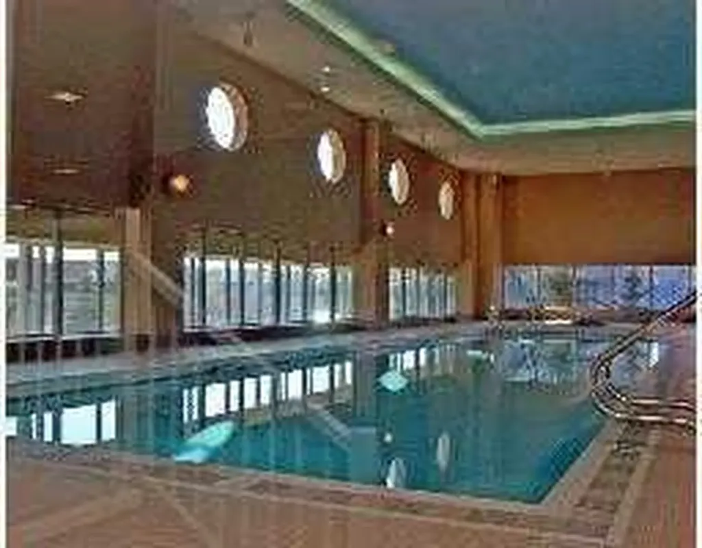 55 Spruce Place SW Calgary AB T3C3X5