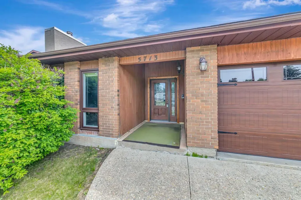 5713 34 Street Lloydminster AB T9V 1Z8