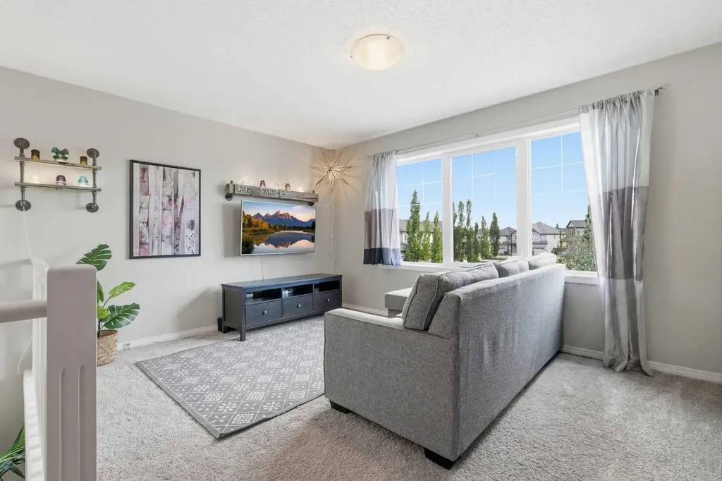 182 Windwood Grove Airdrie AB T4B 3S8