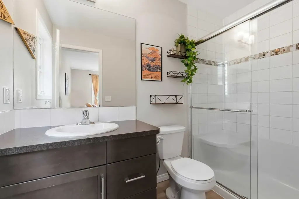 182 Windwood Grove Airdrie AB T4B 3S8