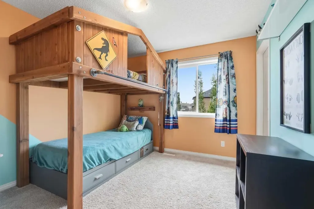 182 Windwood Grove Airdrie AB T4B 3S8