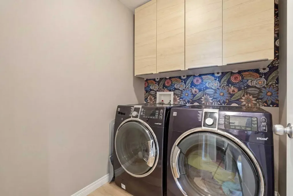 182 Windwood Grove Airdrie AB T4B 3S8