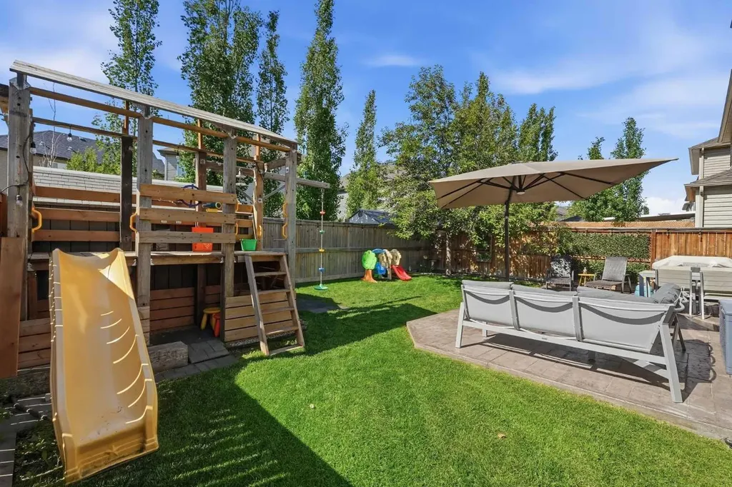 182 Windwood Grove Airdrie AB T4B 3S8