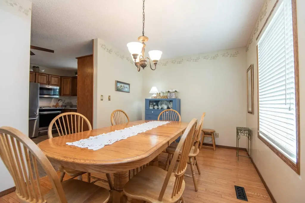 44 Huget Crescent Red Deer AB T4N 6P4