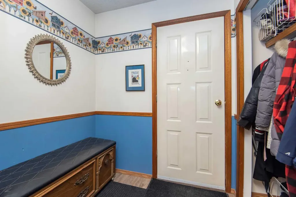 44 Huget Crescent Red Deer AB T4N 6P4