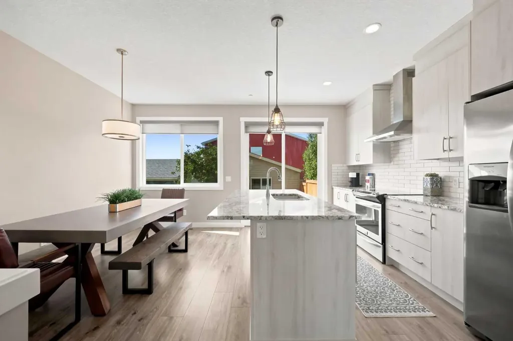 161 Livingston View NE Calgary AB T3P 1A9