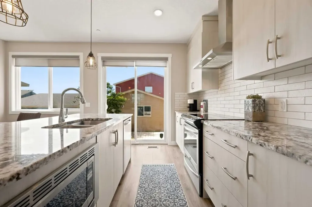 161 Livingston View NE Calgary AB T3P 1A9