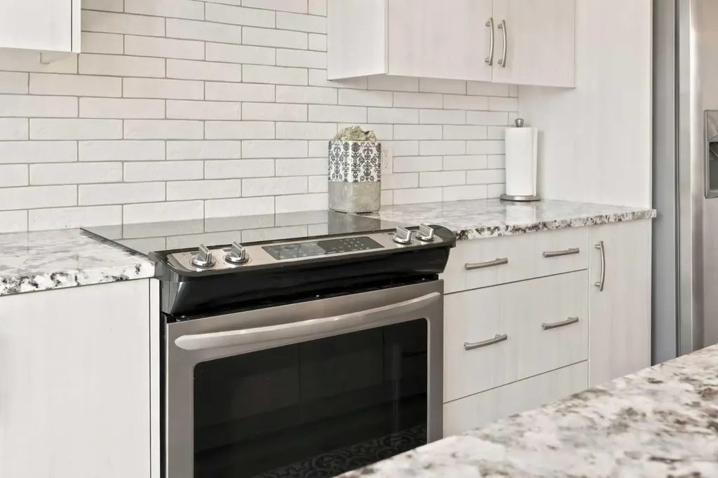 161 Livingston View NE Calgary AB T3P 1A9