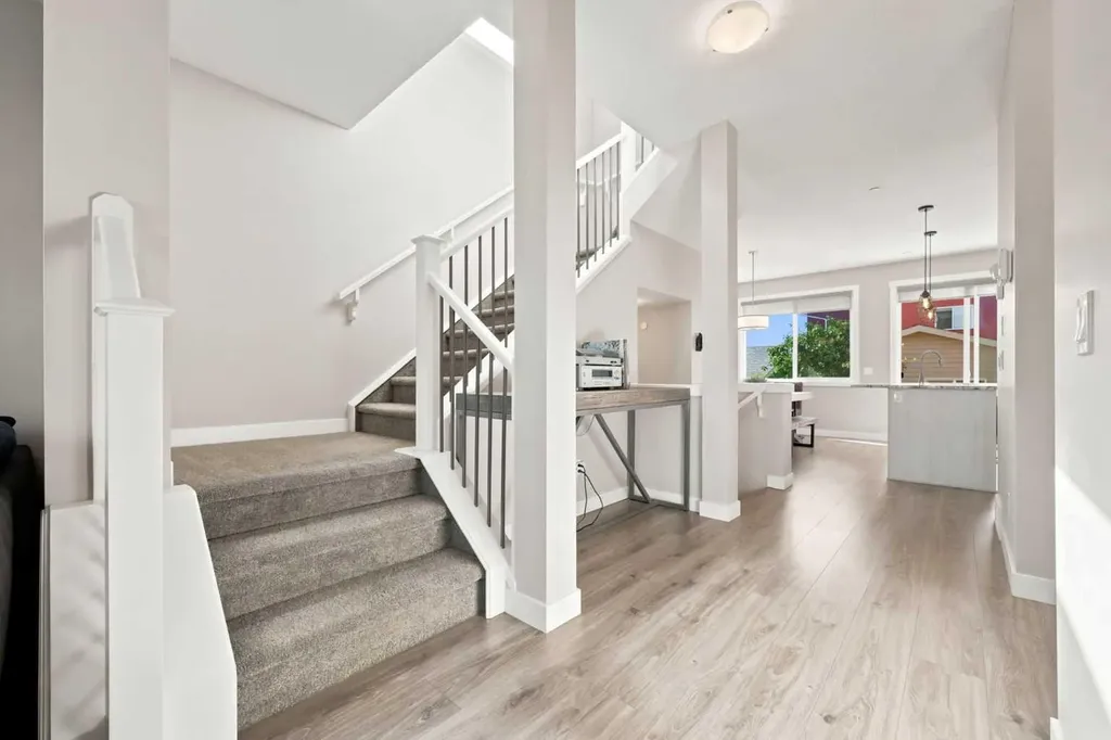 161 Livingston View NE Calgary AB T3P 1A9