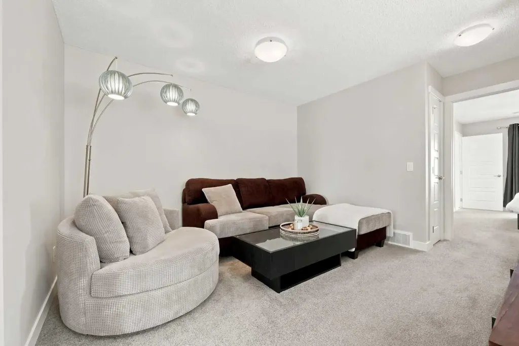 161 Livingston View NE Calgary AB T3P 1A9