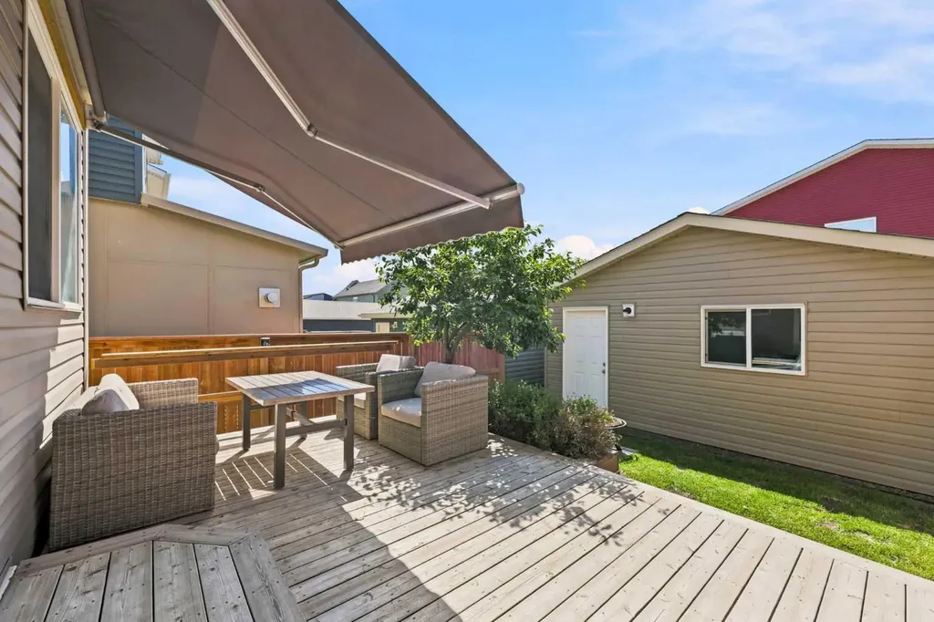 161 Livingston View NE Calgary AB T3P 1A9